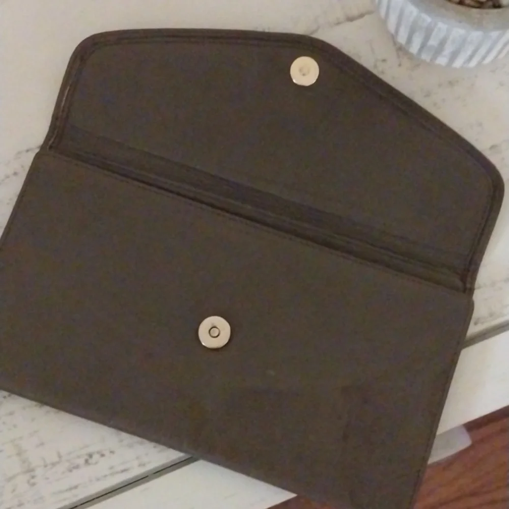 Dior wallet